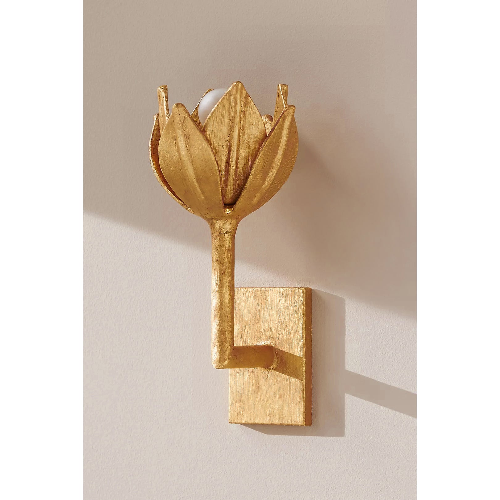Design Wandlamp met Bloemvorm in Messing en Gips – Artistieke Wandverlichting Geïnspireerd op Giacometti voor Woonkamer en Hal | Sansoti