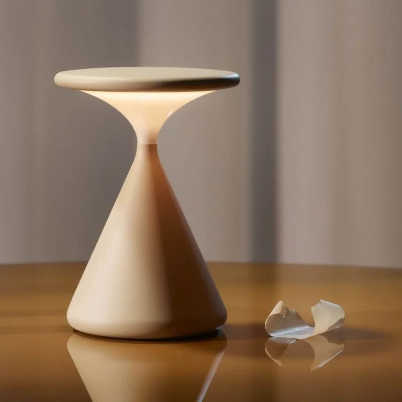 Draagbare Zandloper Tafellamp met Dimbare LED Batterij Accustroom Sfeerlicht Draadloze Touch Bediening Woon Slaapkamer Kantoor Retro Stijlvol Modern Design | Sansoti
