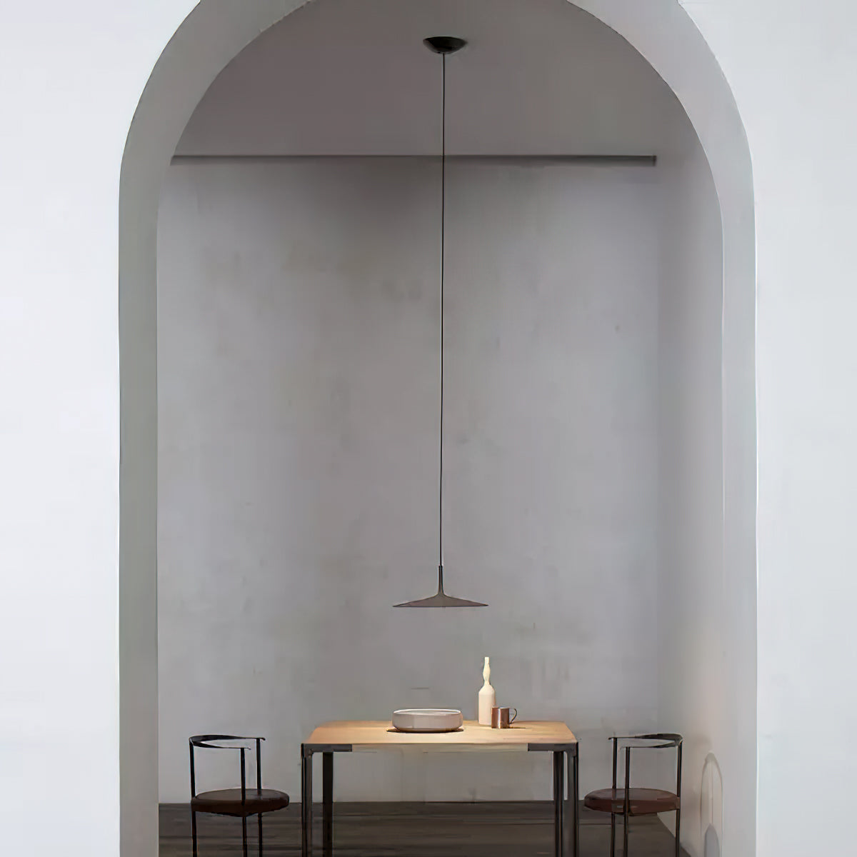 Hanglamp met Conische Kap – Resin Sculptural Pendant in Zes Kleuren, Geïntegreerde LED 3000K of Dimbaar, Moderne Lamp voor Eetkamer Keukeneiland | Sansoti