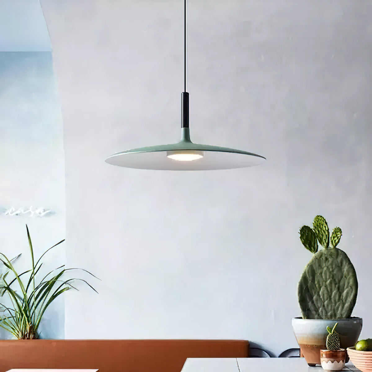 Hanglamp met Conische Kap – Resin Sculptural Pendant in Zes Kleuren, Geïntegreerde LED 3000K of Dimbaar, Moderne Lamp voor Eetkamer Keukeneiland | Sansoti