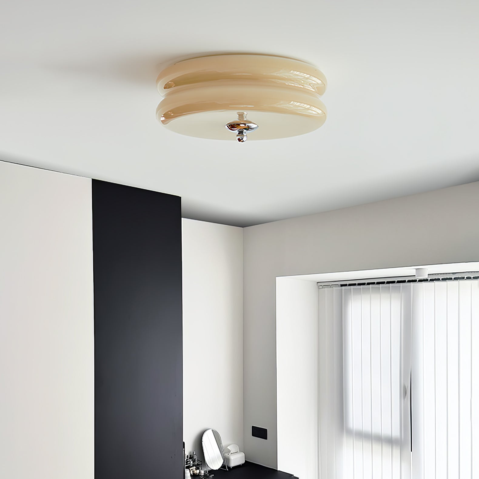 Art-déco-Deckenleuchte mit geometrischem Design und warmem LED-Licht für stilvolle Interieurs | Restfield
