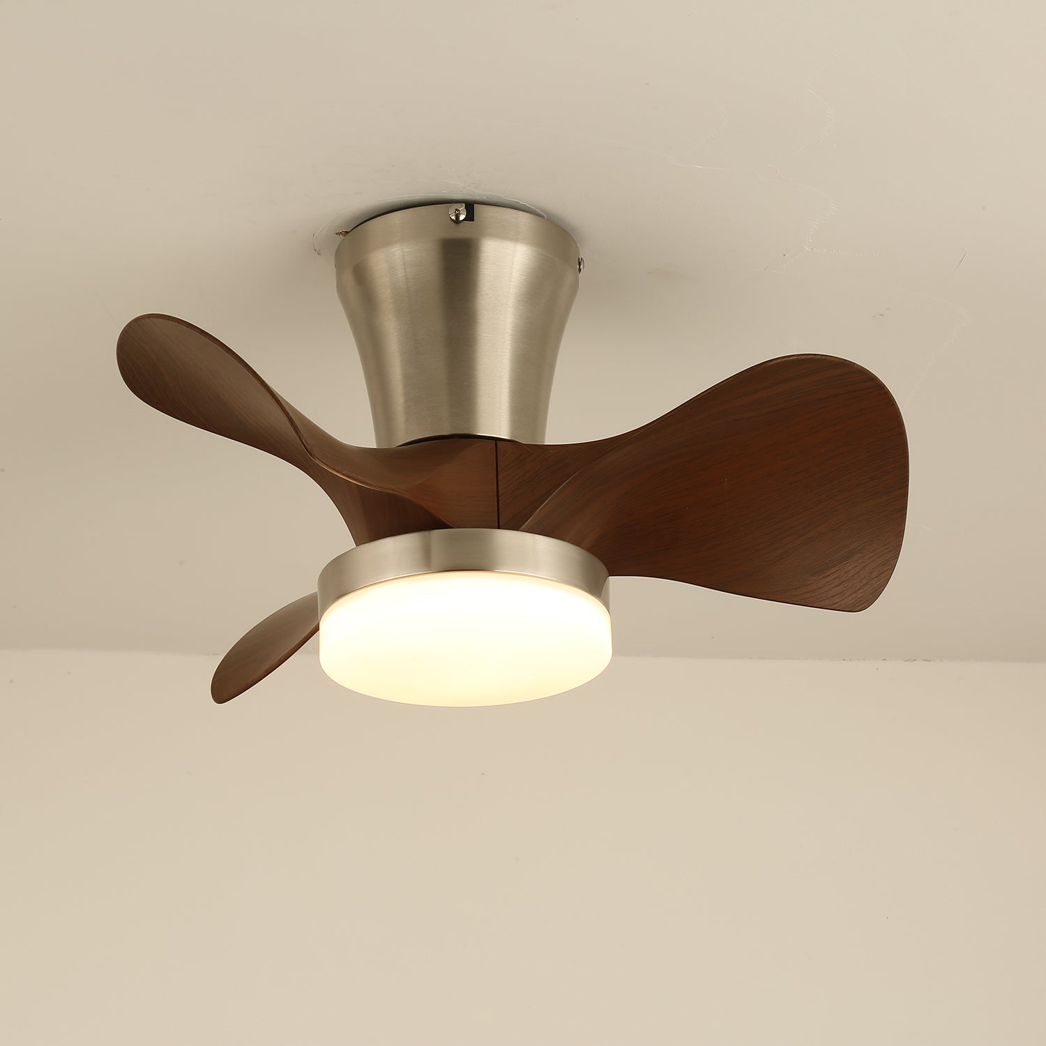 Moderne Plafondventilator met Verlichting en Houten Bladen – 3 Snelheden & Afstandsbediening 55cm | Sansoti