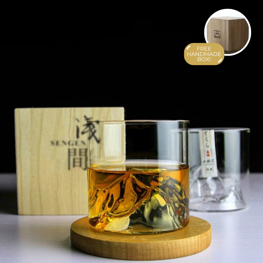 Whiskeyglas Set met Berg Reliëf 200ml Glas in Houten Doos Japans Design Premium Geschenkset voor Whisky Liefhebbers Berglandschap Detail Luxe Drinkglas Collectors Item | Sansoti
