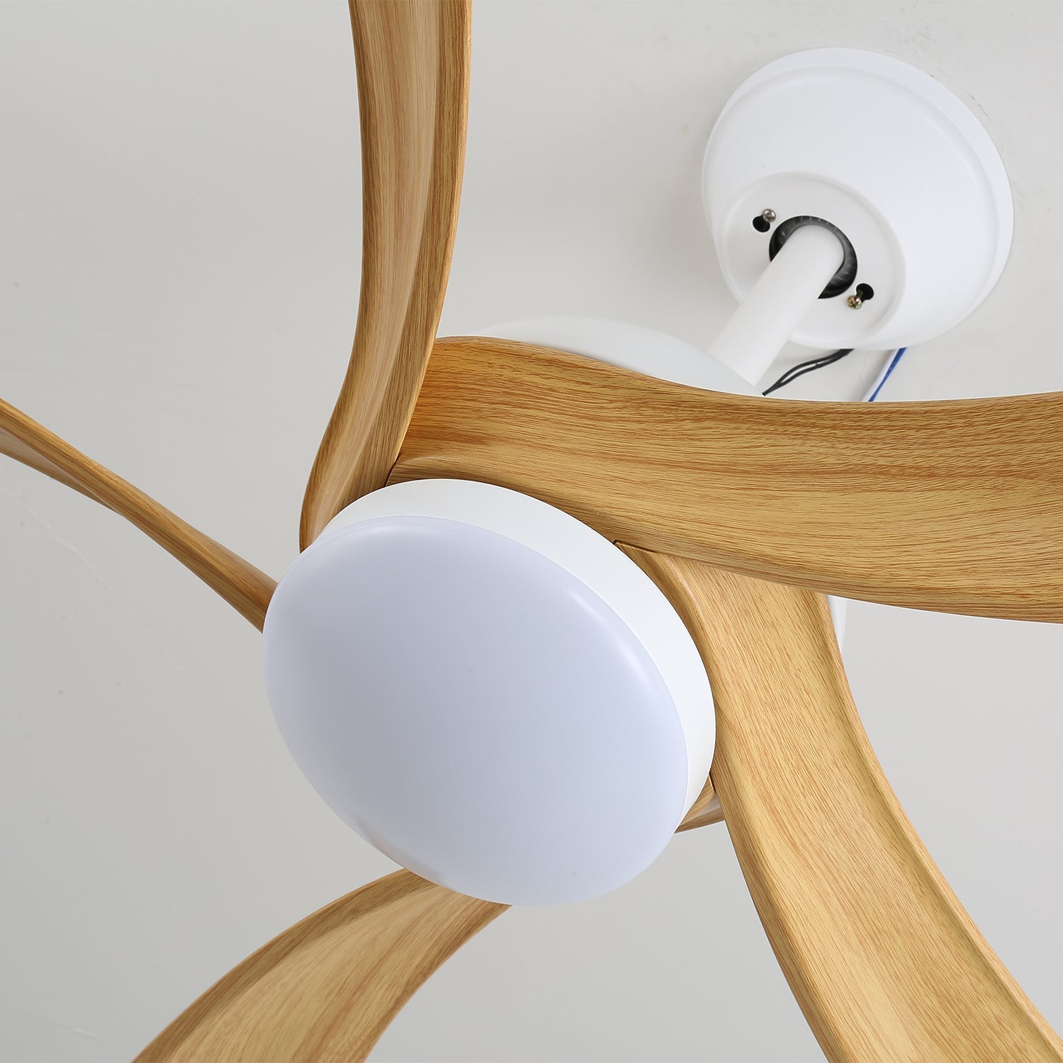 Moderne plafondventilator met geïntegreerde LED-verlichting in hout en metaal | Afstandsbediening 6-snelheden dimbaar voor woonkamer slaapkamer energiezuinig stil design 107cm 132cm | Sansoti