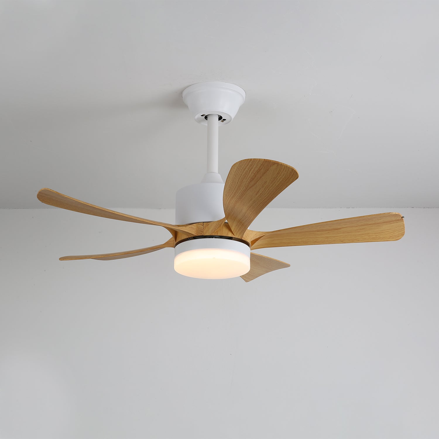 Moderne plafondventilator met geïntegreerde LED-verlichting in hout en metaal | Afstandsbediening 6-snelheden dimbaar voor woonkamer slaapkamer energiezuinig stil design 107cm 132cm | Sansoti