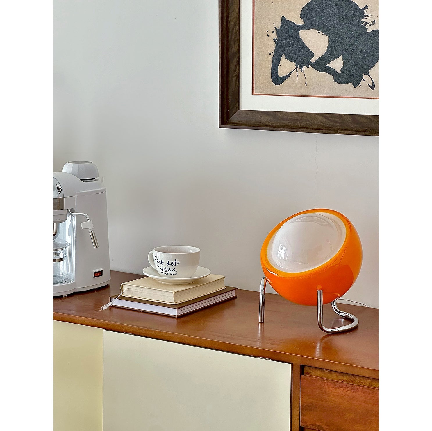 Mid-Century Tafellamp met Gekleurde Glazen Bol en Roestvrij Stalen Voet – Retro Design Verlichting voor Slaapkamer en Woonkamer | Sansoti