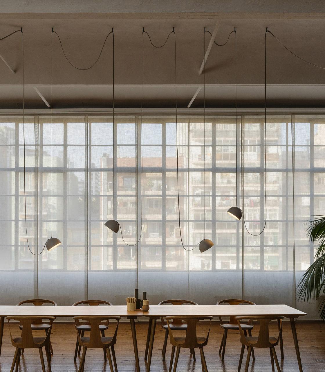 Pendant Light with Adjustable Canvas Straps and 360° Light Distribution for an Atmospheric Living Room and Dining Room | Sansoti