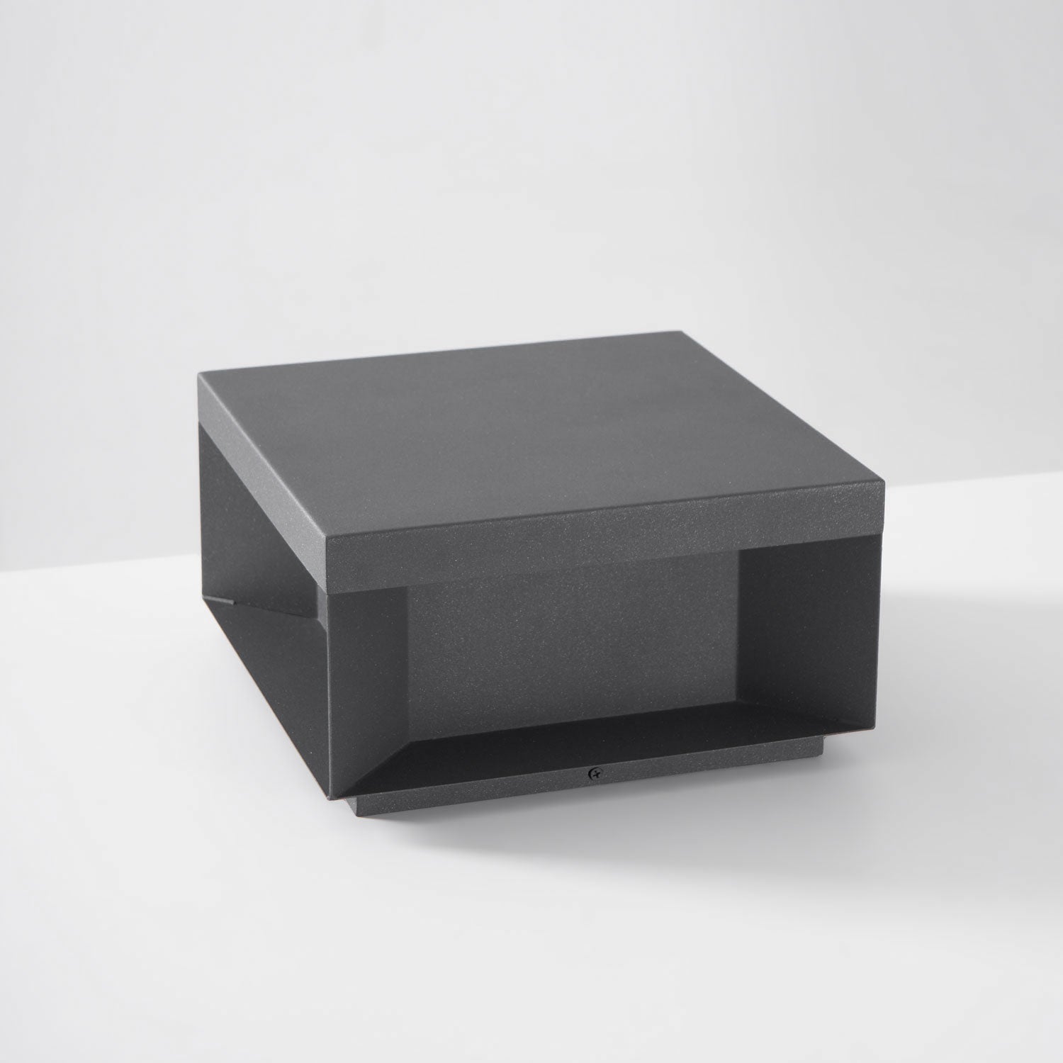 Buiten Tuinlamp Vierkant — Waterdicht IP65 Sokkel Verlichting Zwart Metaal & Matglas — 20×20×10 cm / 30×30×15 cm / 40×40×20 cm / 50×50×35 cm — Solarpaneel of Netaansluiting — 3000K/4000K/6000K — Oprit, Terras, Pad & Hek | Sansoti