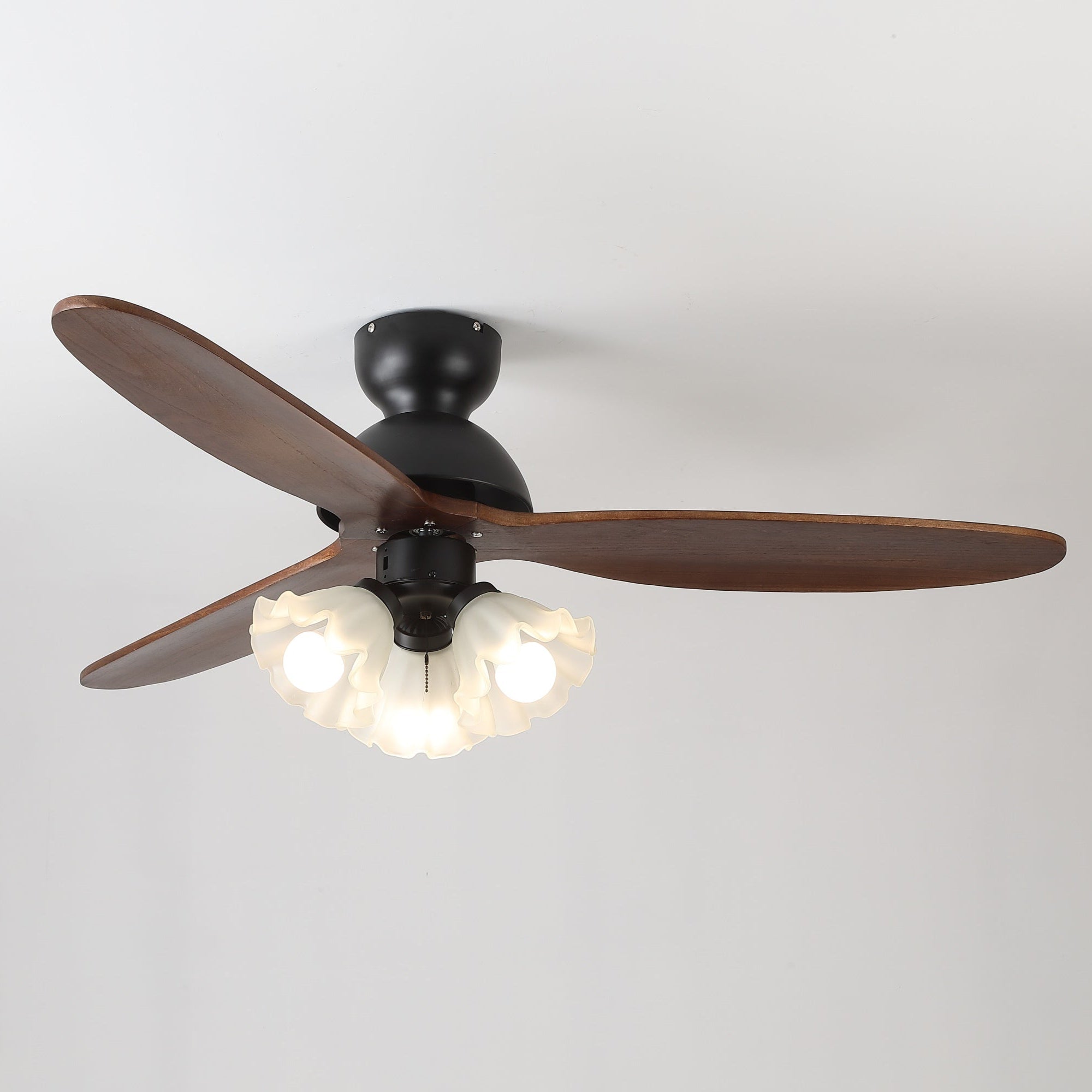 Ventilateur de plafond avec éclairage – Ventilateur scandinave avec lampe – Pales en bois et éclairage LED | Sansoti