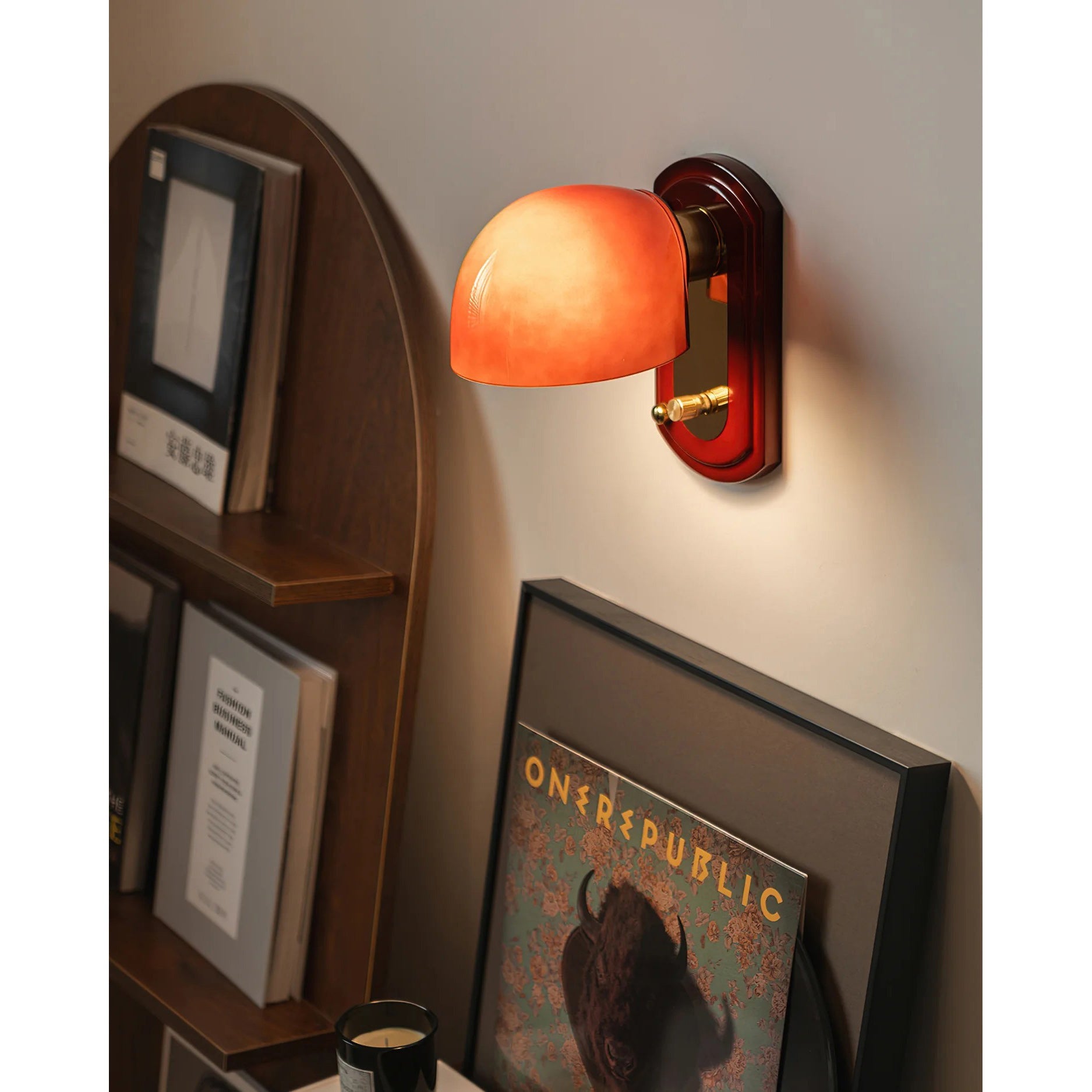 Vintage Wandlamp met Rode Glazen Kap — Sfeervolle Retro Verlichting voor Woonkamer & Eetkamer | Sansoti