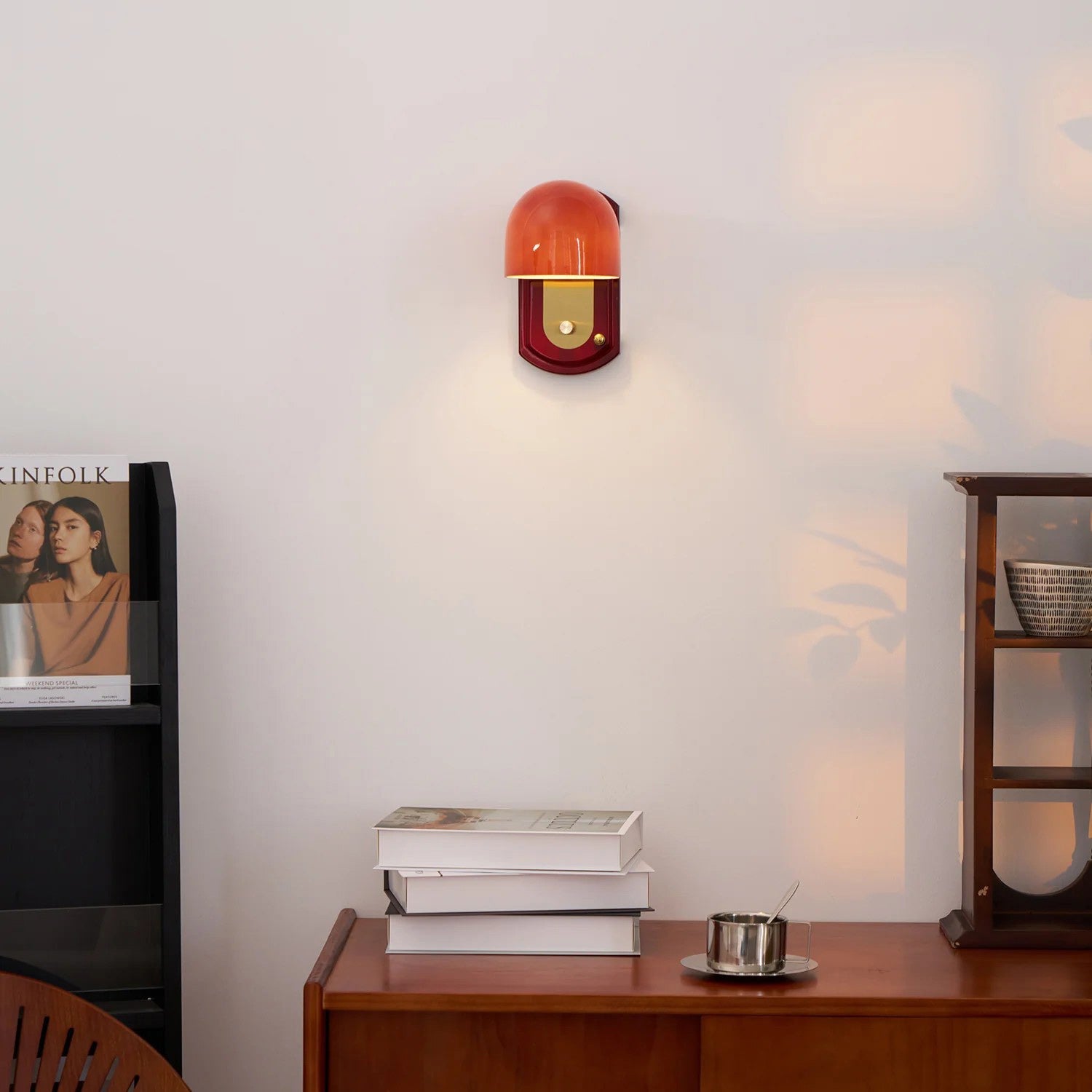 Vintage Wandlamp met Rode Glazen Kap — Sfeervolle Retro Verlichting voor Woonkamer & Eetkamer | Sansoti