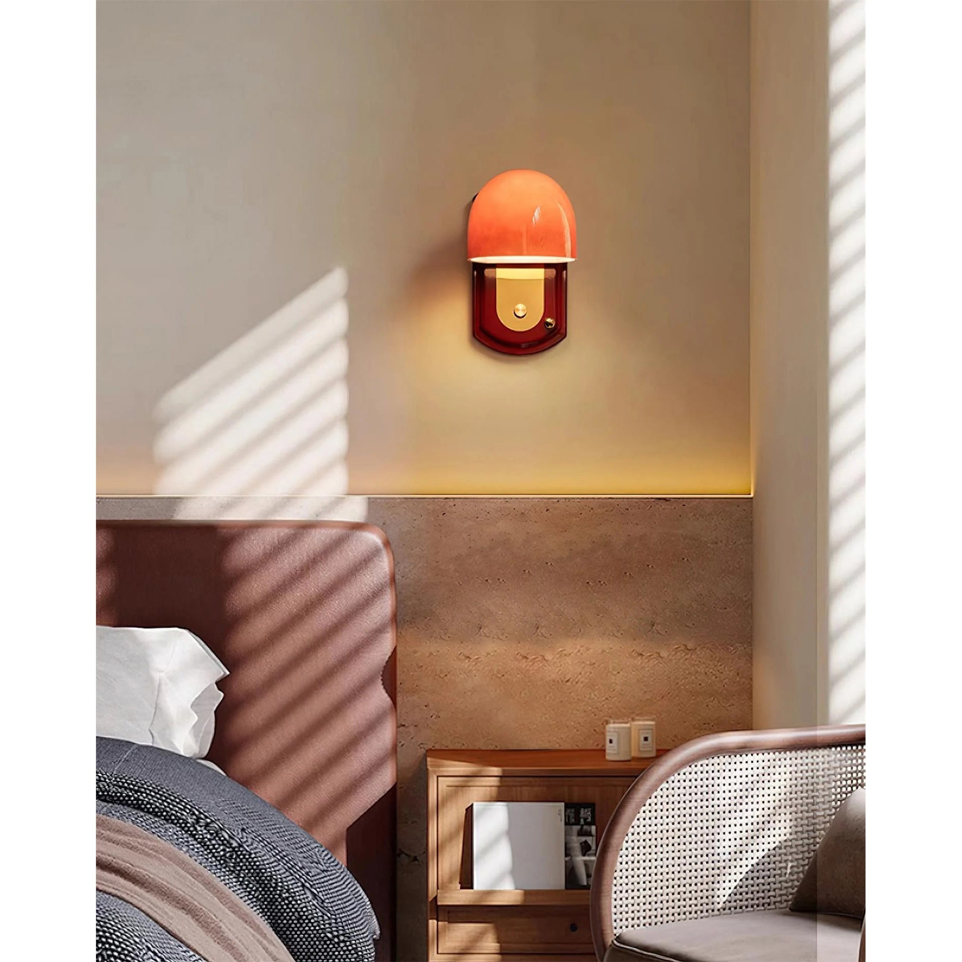 Vintage Wandlamp met Rode Glazen Kap — Sfeervolle Retro Verlichting voor Woonkamer & Eetkamer | Sansoti