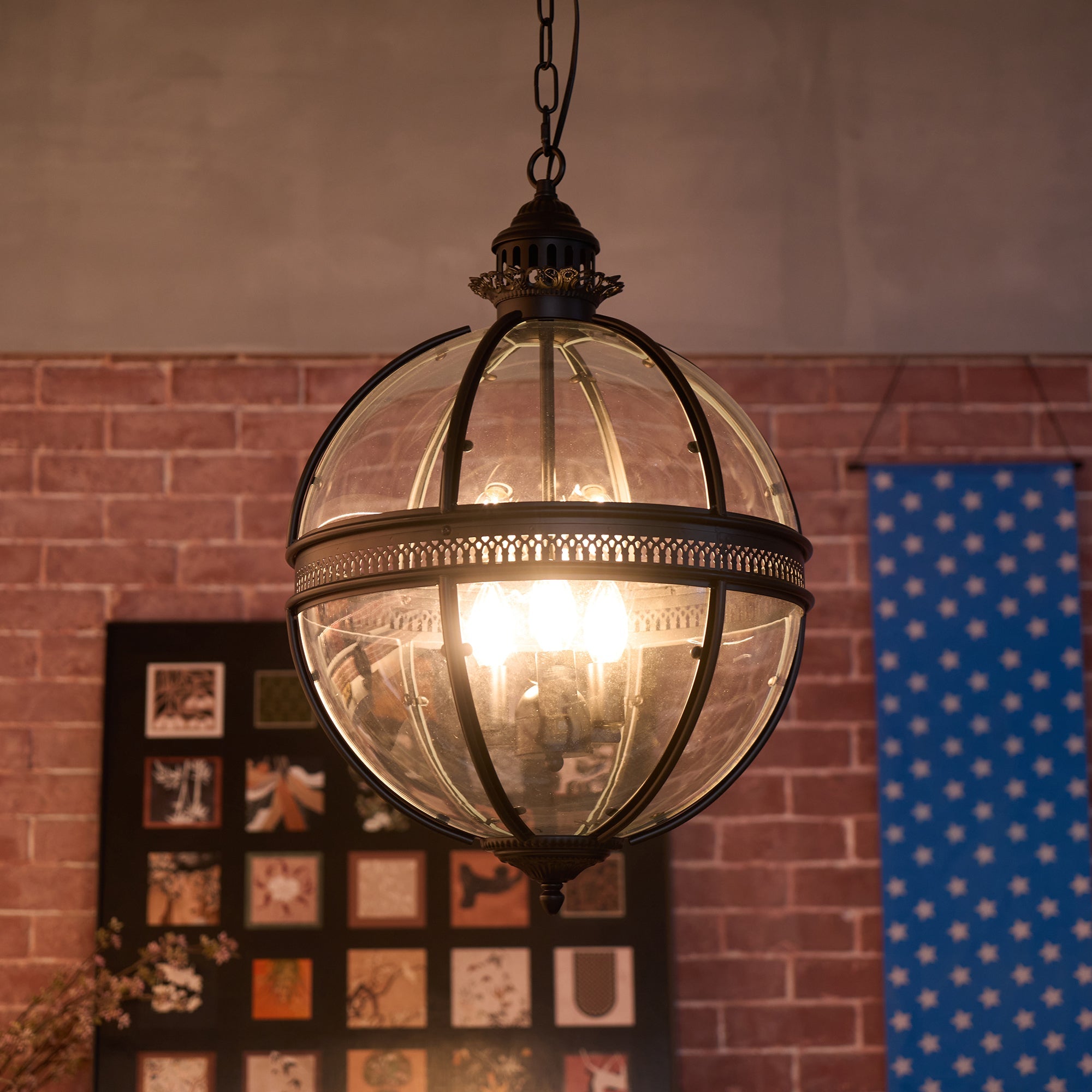 Suspension Baroque Avec Abat-Jours En Verre Et Finition Dorée – Lustre Design Luxe 3 Lumières | Restfield