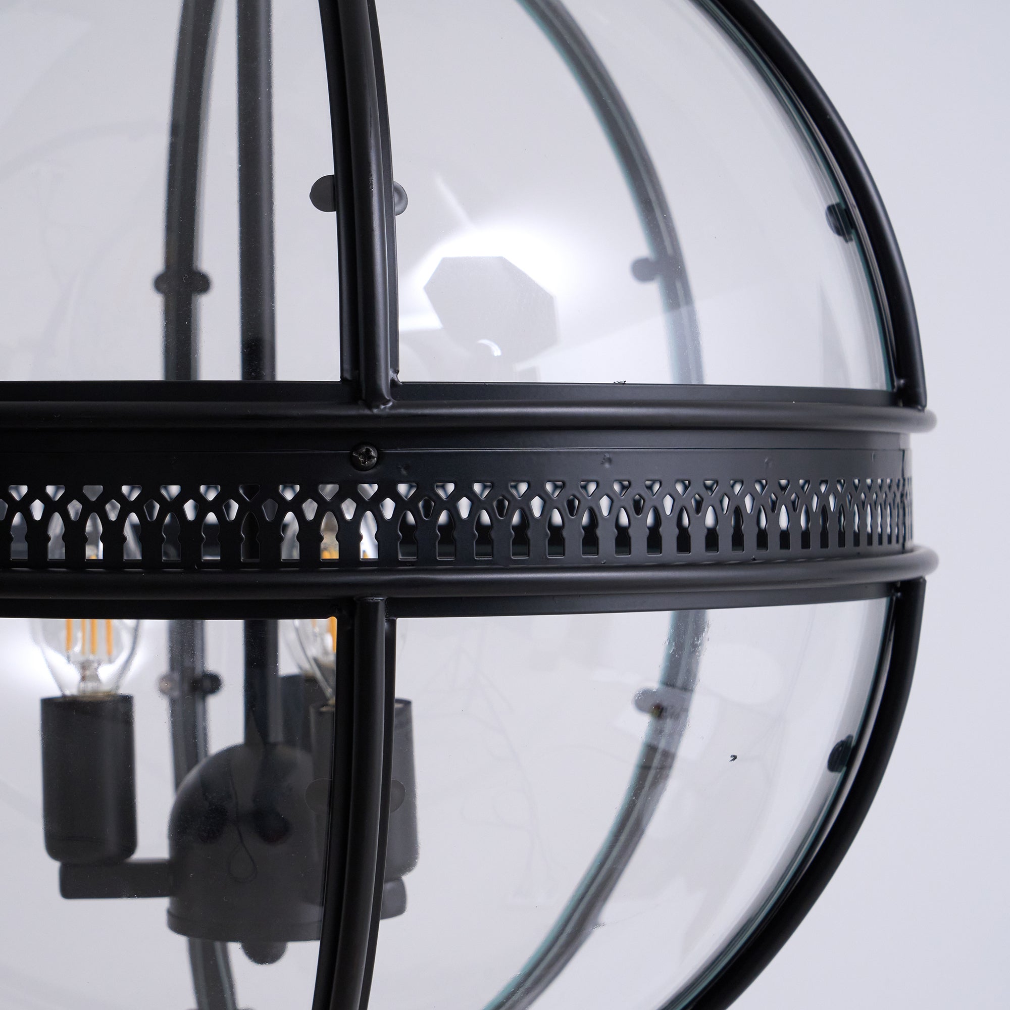Suspension Baroque Avec Abat-Jours En Verre Et Finition Dorée – Lustre Design Luxe 3 Lumières | Restfield