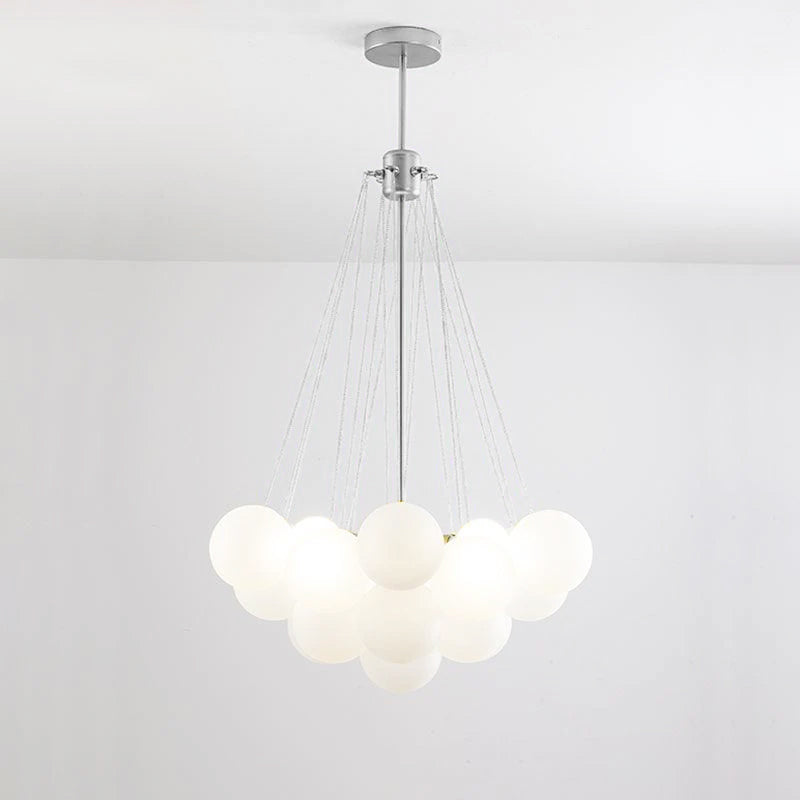 Handbewerkte Glazen Bollenkandelaar met Natuurlijke Lichtverstrooiing – Elegante 19th-Century Glastechniek voor Warme Sfeer | Sansoti