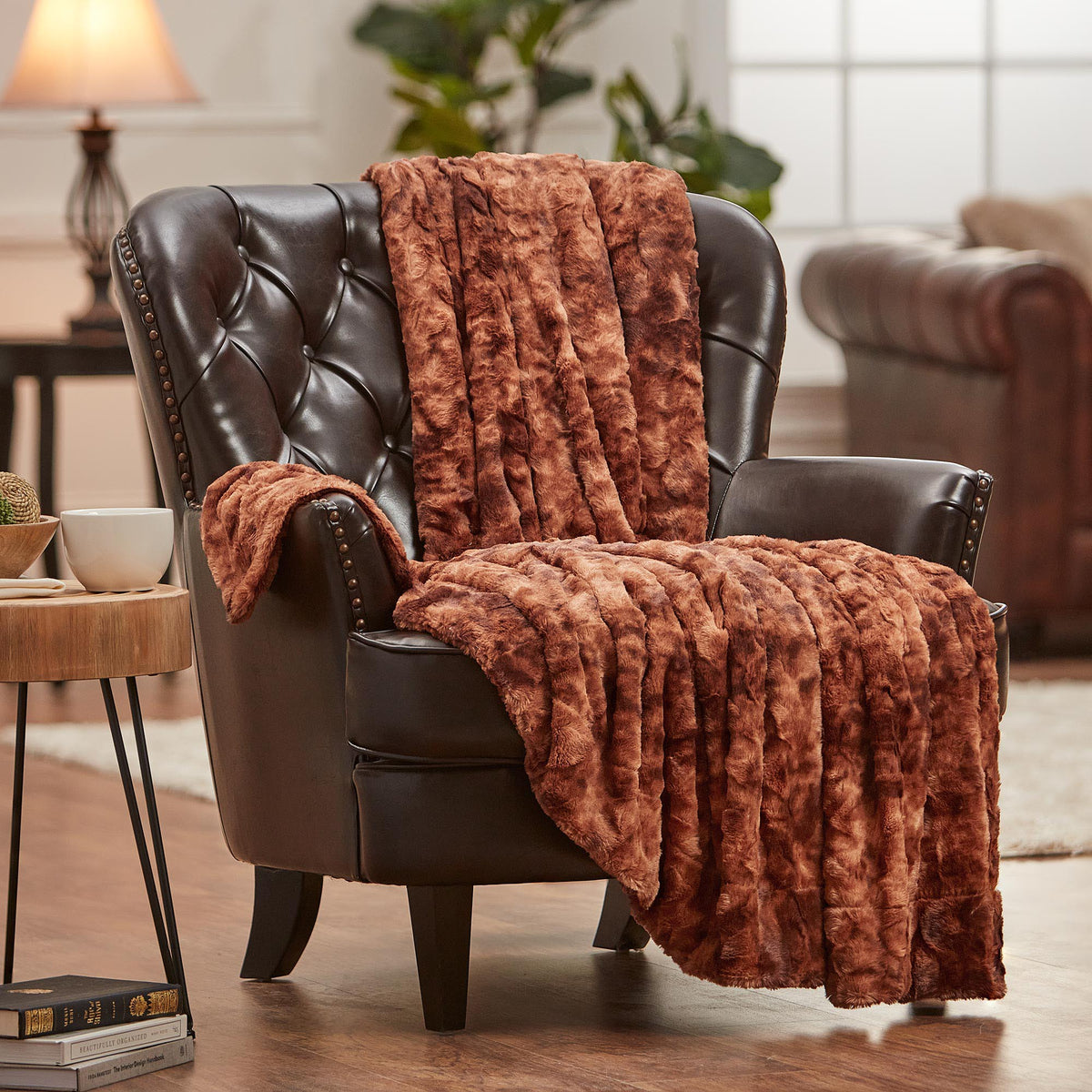Double-Sided Throw with Wolf Design Faux Fur Luxury Fleece Living Room Bedroom Large Size Decorative | Sansoti