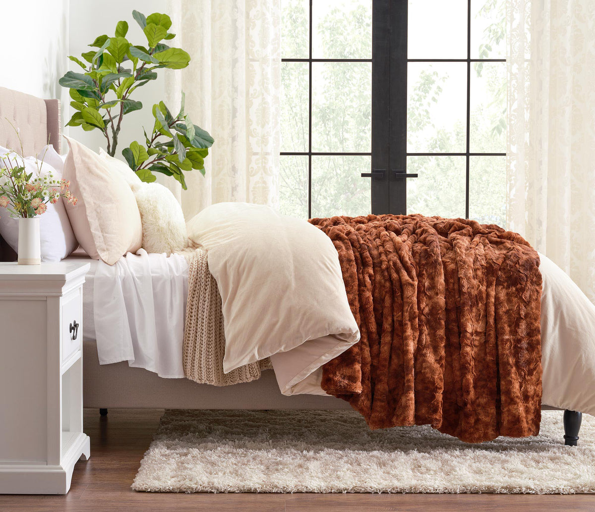 Double-Sided Throw with Wolf Design Faux Fur Luxury Fleece Living Room Bedroom Large Size Decorative | Sansoti