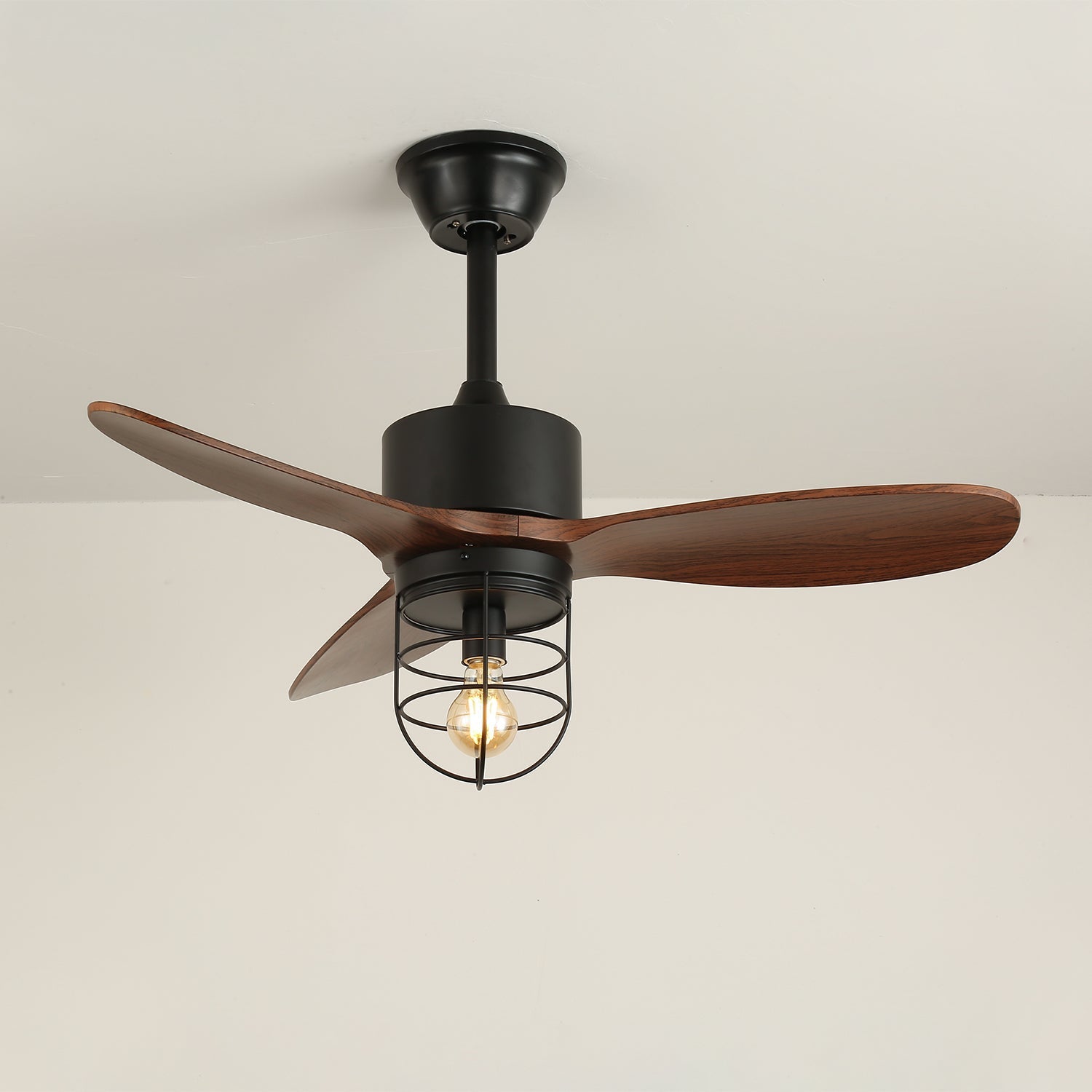 Ventilateur de plafond industriel avec éclairage Ø91cm – Cadre métallique – Abat-jour en verre – 6 vitesses – Télécommande – AC 110-240V – Noyer & noir | Sansoti