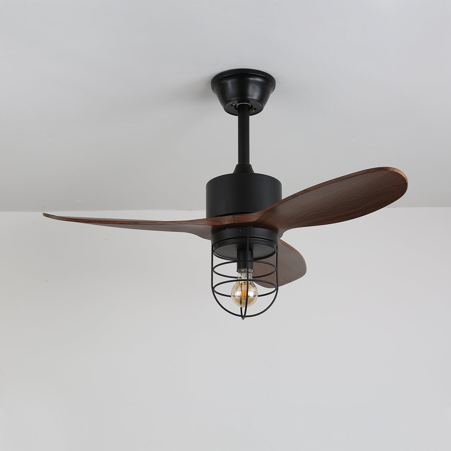 Ventilateur de plafond industriel avec éclairage Ø91cm – Cadre métallique – Abat-jour en verre – 6 vitesses – Télécommande – AC 110-240V – Noyer & noir | Sansoti