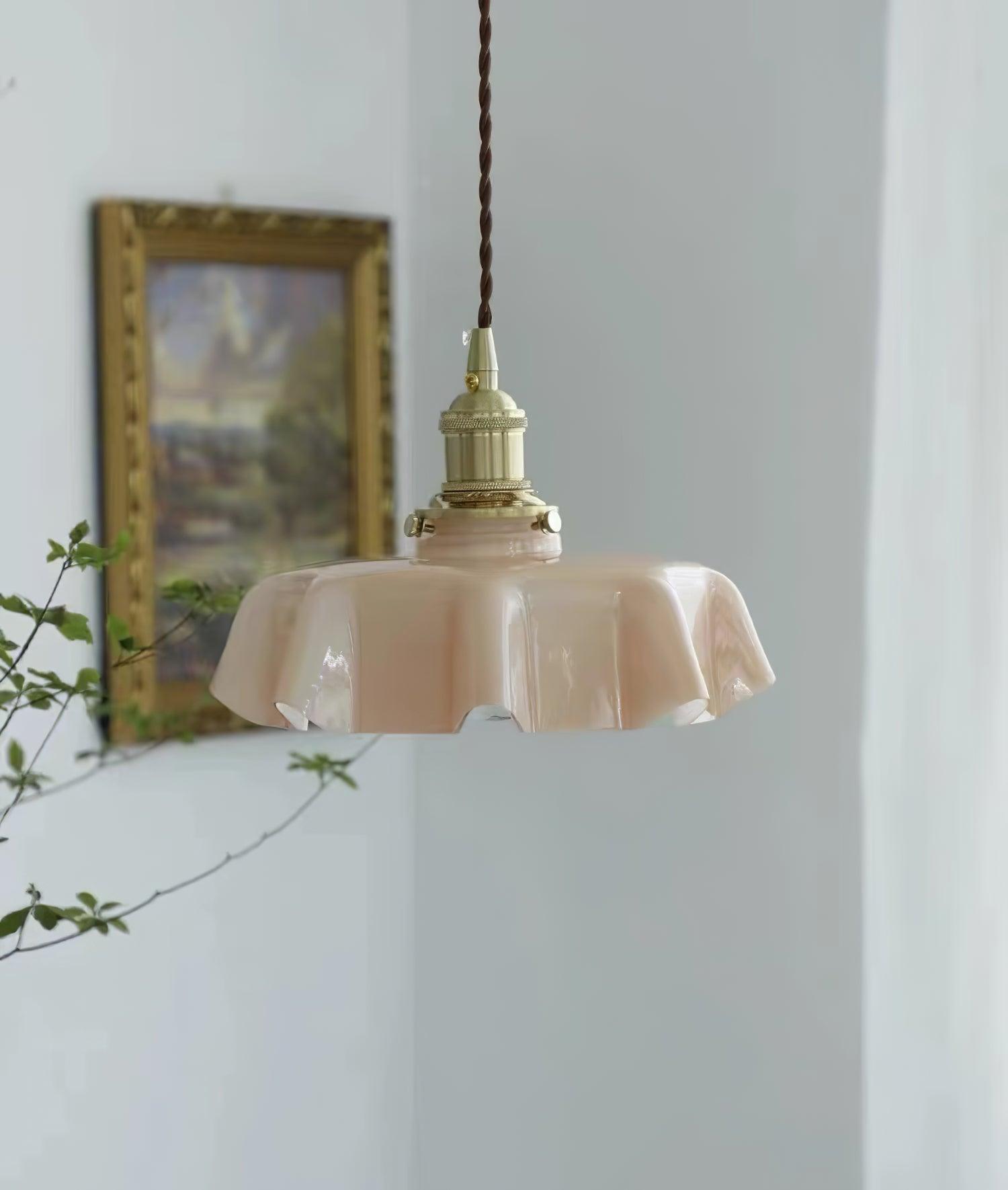 Geplooide Glazen Hanglamp met Messing Armatuur — Vintage Franse Stijl in Wit, Beige, Roze of Blauw — Verstelbare Kabel 150 cm | Sansoti