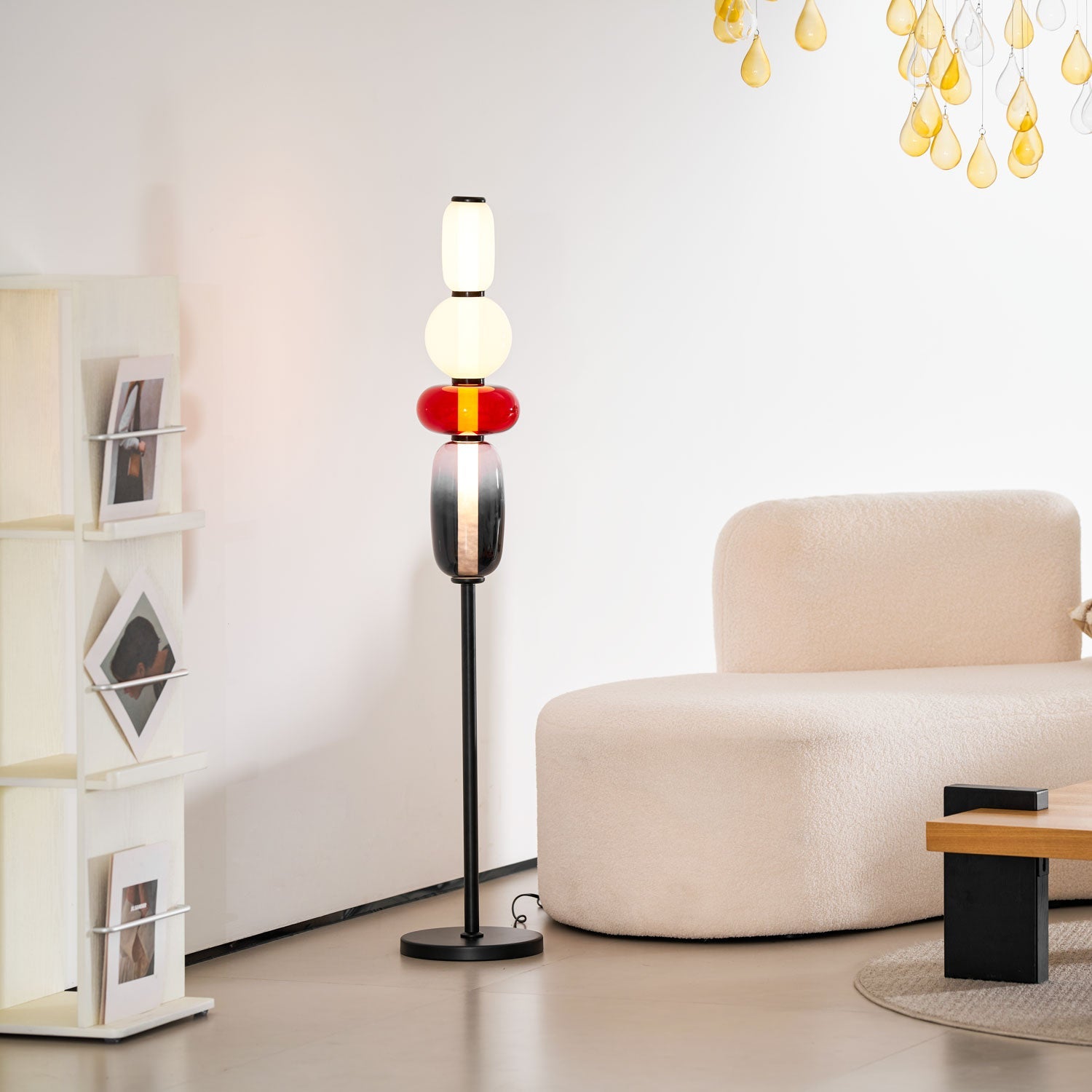 Handgeblazen Glazen Vloerlamp met Artistieke Glasclusters – Decoratief Stijlicoon met Geïntegreerde LED – Verkrijgbaar in Twee Hoogtes | Sansoti