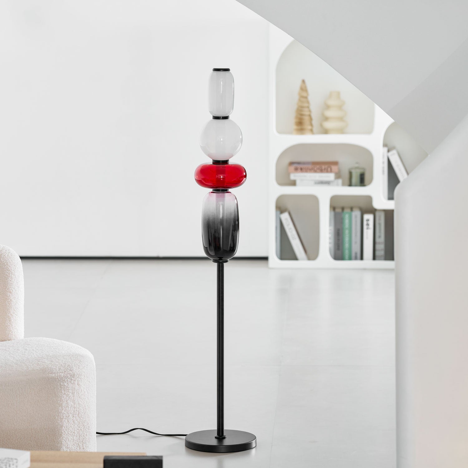 Handgeblazen Glazen Vloerlamp met Artistieke Glasclusters – Decoratief Stijlicoon met Geïntegreerde LED – Verkrijgbaar in Twee Hoogtes | Sansoti
