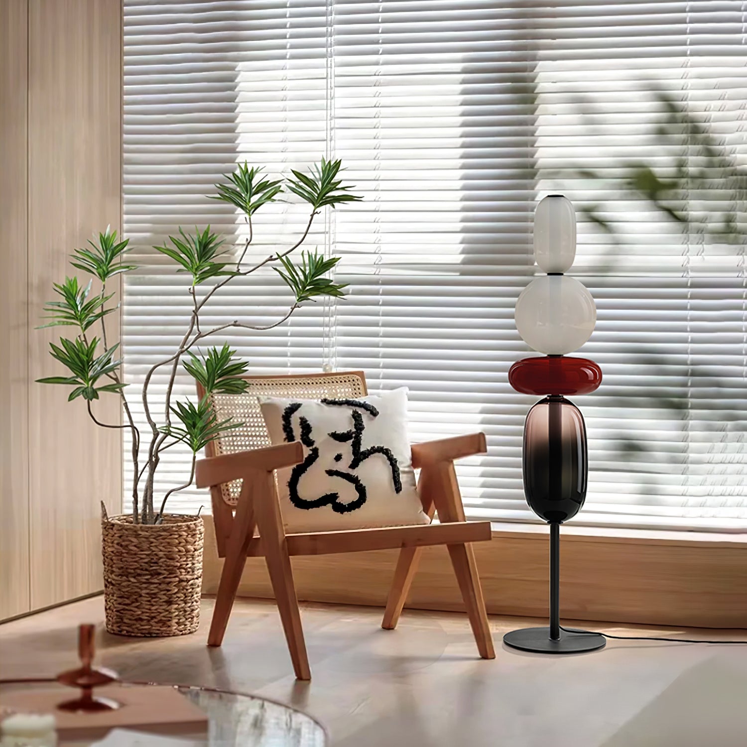 Handgeblazen Glazen Vloerlamp met Artistieke Glasclusters – Decoratief Stijlicoon met Geïntegreerde LED – Verkrijgbaar in Twee Hoogtes | Sansoti