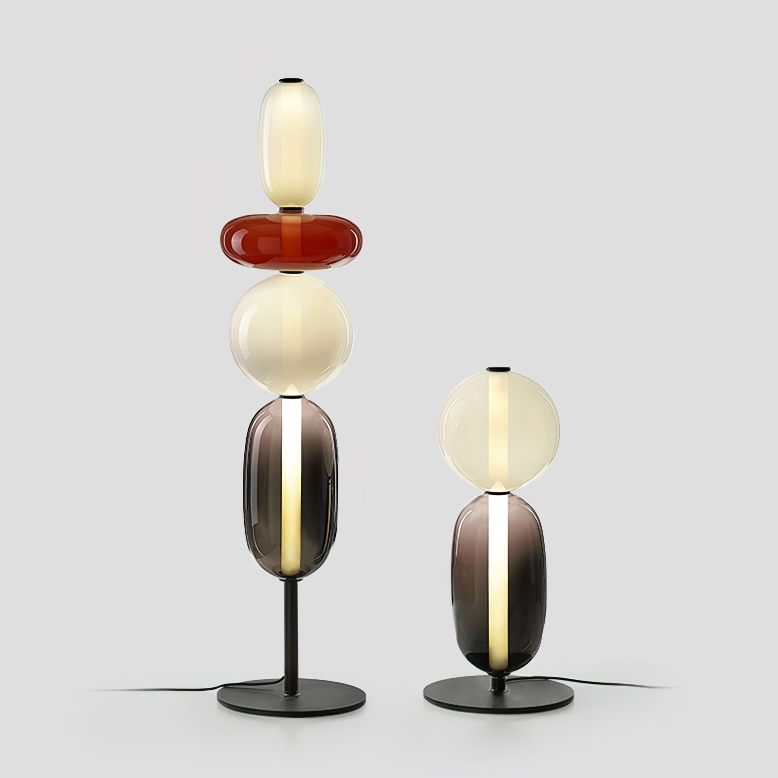 Handgeblazen Glazen Vloerlamp met Artistieke Glasclusters – Decoratief Stijlicoon met Geïntegreerde LED – Verkrijgbaar in Twee Hoogtes | Sansoti