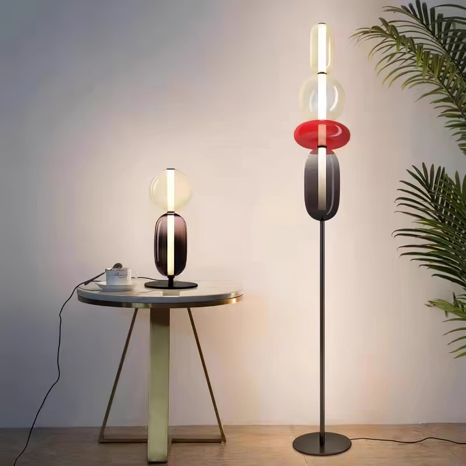 Handgeblazen Glazen Vloerlamp met Artistieke Glasclusters – Decoratief Stijlicoon met Geïntegreerde LED – Verkrijgbaar in Twee Hoogtes | Sansoti