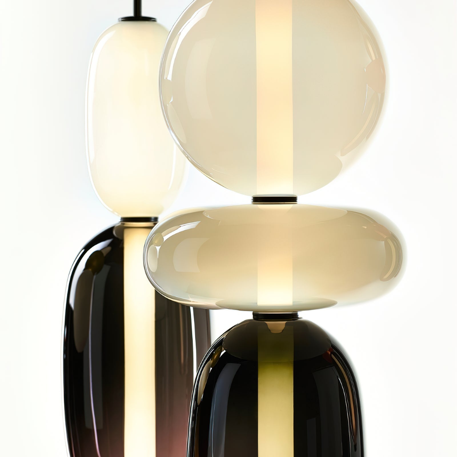Glazen Hanglamp met Handgeblazen Kappen – Moderne Verlichting met Ambachtelijk Glaswerk | Sansoti