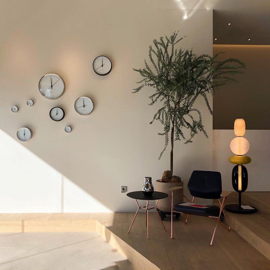 Designer Table Lamp Colored Glass Acrylic Dimmable LED Remote Control Decorative Modern Ambient Lighting Interior | Sansoti