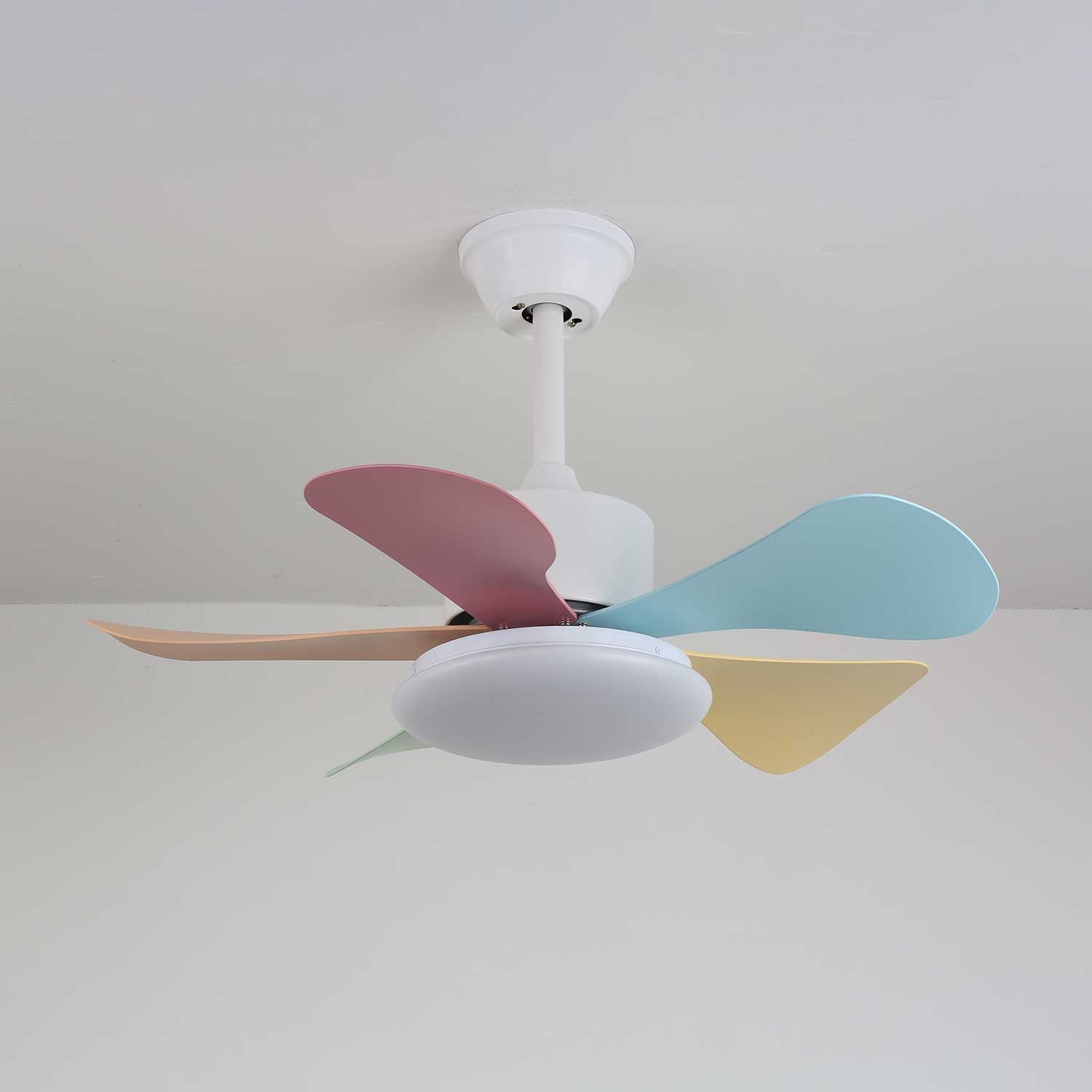 Plafondventilator met gekleurd glaslicht – Ø76cm dimbaar – 6 snelheden incl. afstandsbediening – stille motor – modern design voor woonkamer slaapkamer | Sansoti