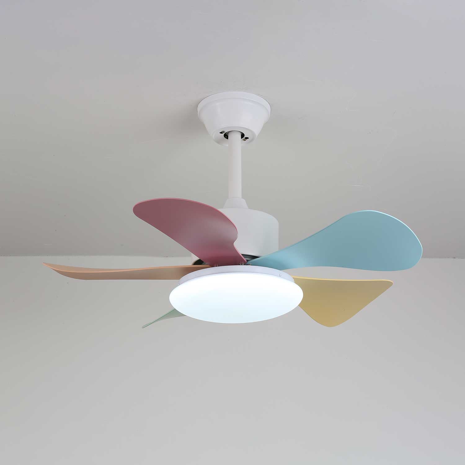 Plafondventilator met gekleurd glaslicht – Ø76cm dimbaar – 6 snelheden incl. afstandsbediening – stille motor – modern design voor woonkamer slaapkamer | Sansoti