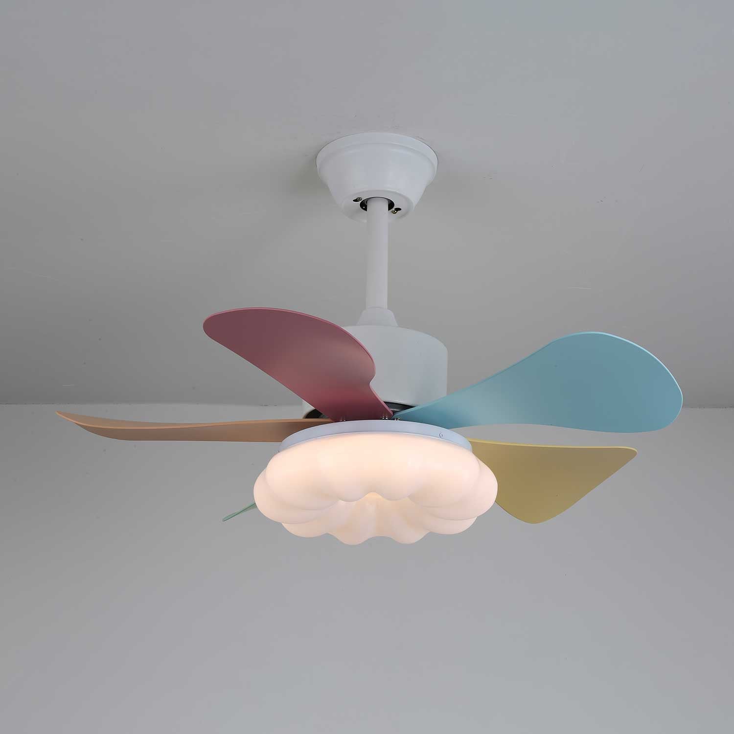 Plafondventilator met gekleurd glaslicht – Ø76cm dimbaar – 6 snelheden incl. afstandsbediening – stille motor – modern design voor woonkamer slaapkamer | Sansoti