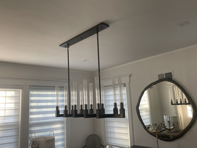 Linearer Kronleuchter Messing 170 cm mit geripptem Glas 12 Lichtquellen für Esszimmer Restaurant Küche | Sansoti