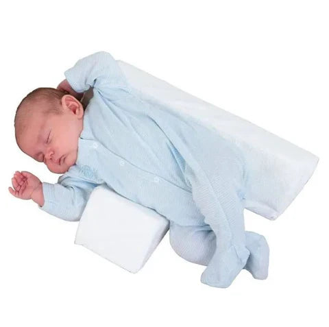 Baby Zijslaap Positiekussen – Driehoekig Antirol Kussen met Verstelbare Breedte – Zacht Memory Foam – Ademend & Wasbaar – Voor Pasgeborenen tot 12 Maanden | Sansoti