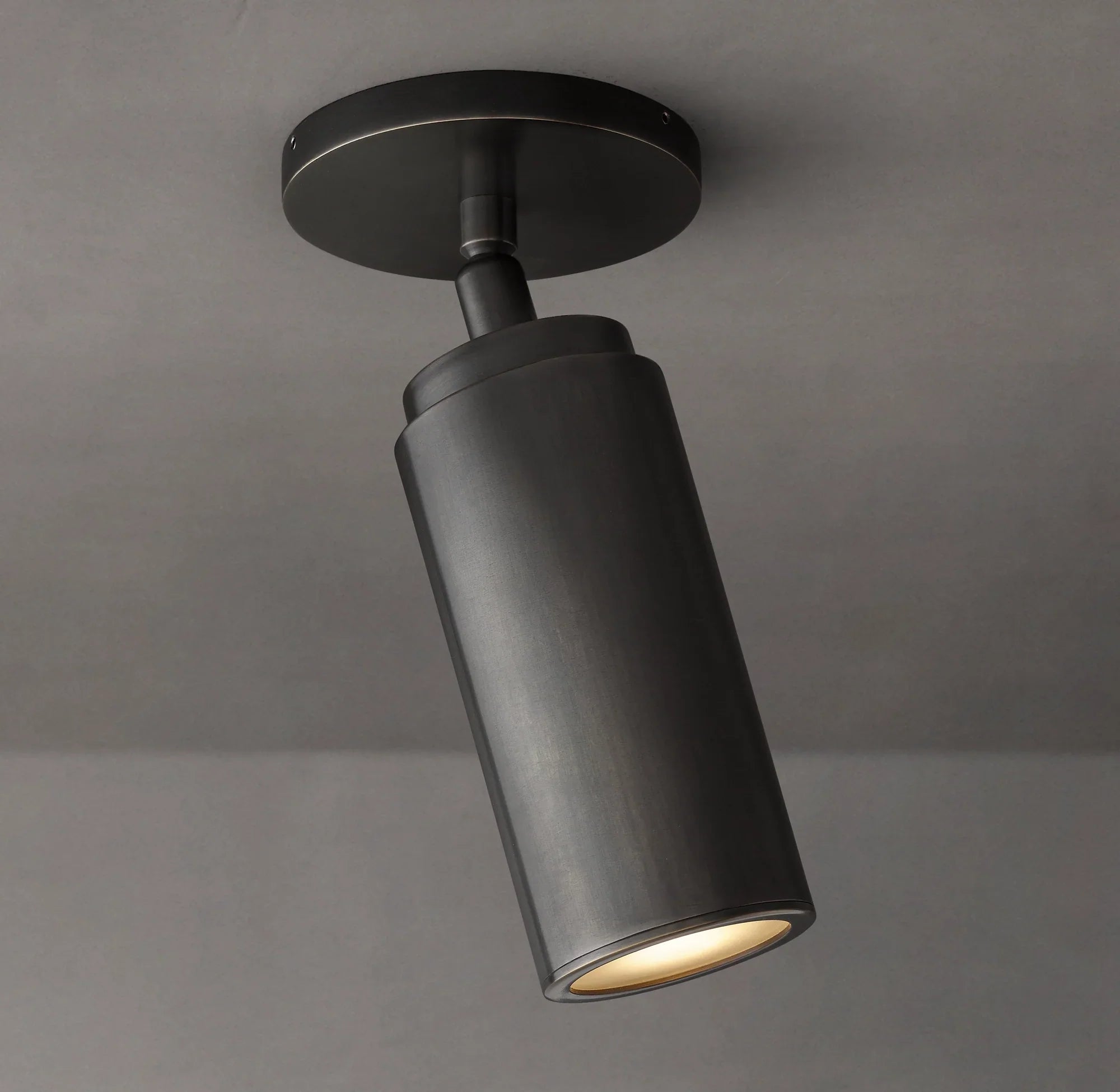 Klasyczna mosiężna lampa sufitowa o wysokości 23 cm, montaż flush mount, do przedpokoju, sypialni, łazienki, kuchni i salonu | Sansoti