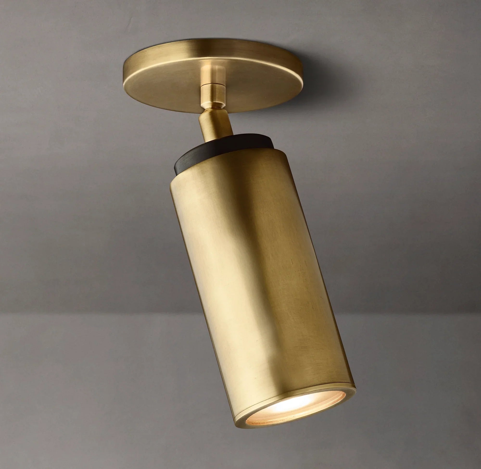 Klasyczna mosiężna lampa sufitowa o wysokości 23 cm, montaż flush mount, do przedpokoju, sypialni, łazienki, kuchni i salonu | Sansoti