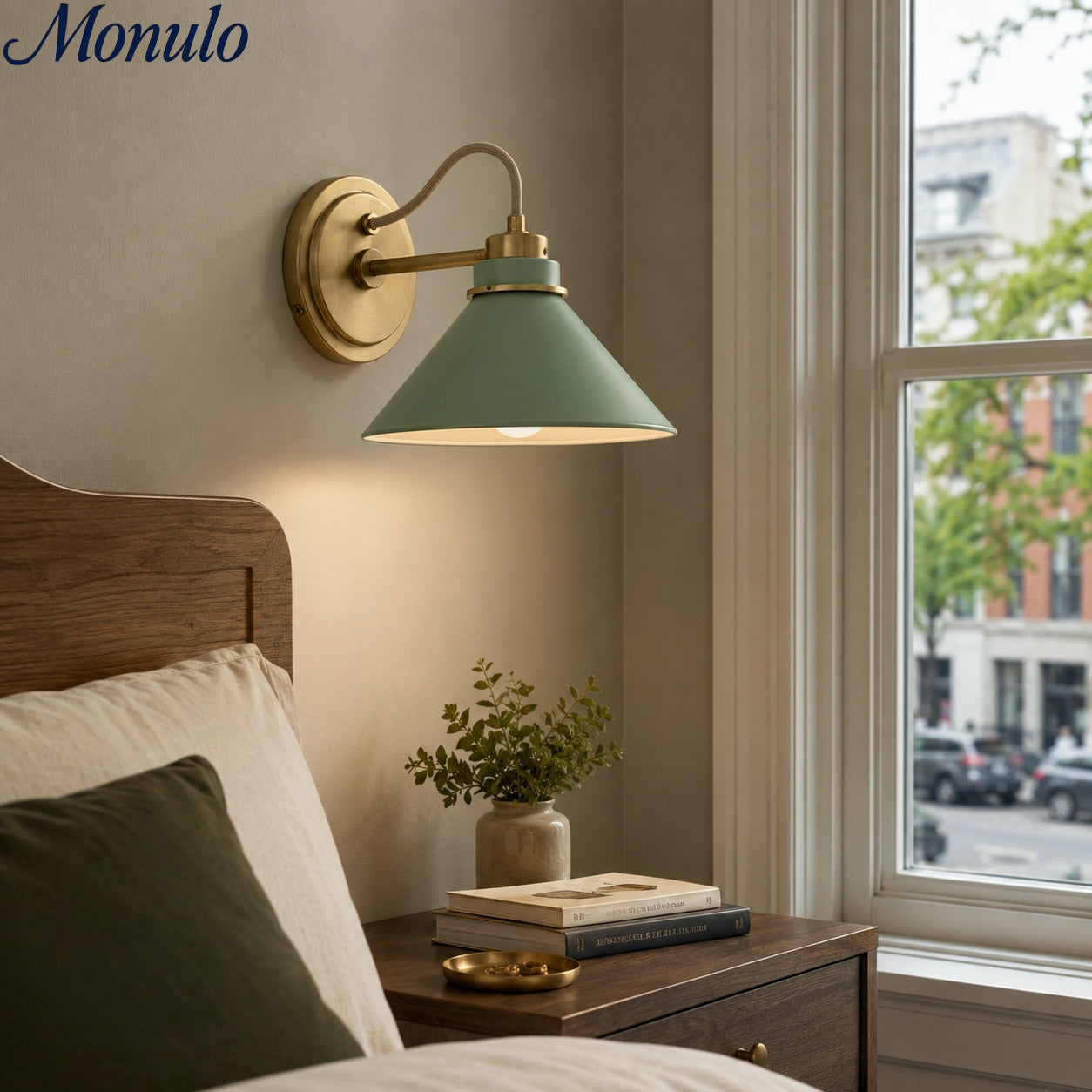 Globe Wandlamp met Gebogen Arm – Moderne Industriële Verlichting voor Badkamer, Slaapkamer en Gang | Sansoti