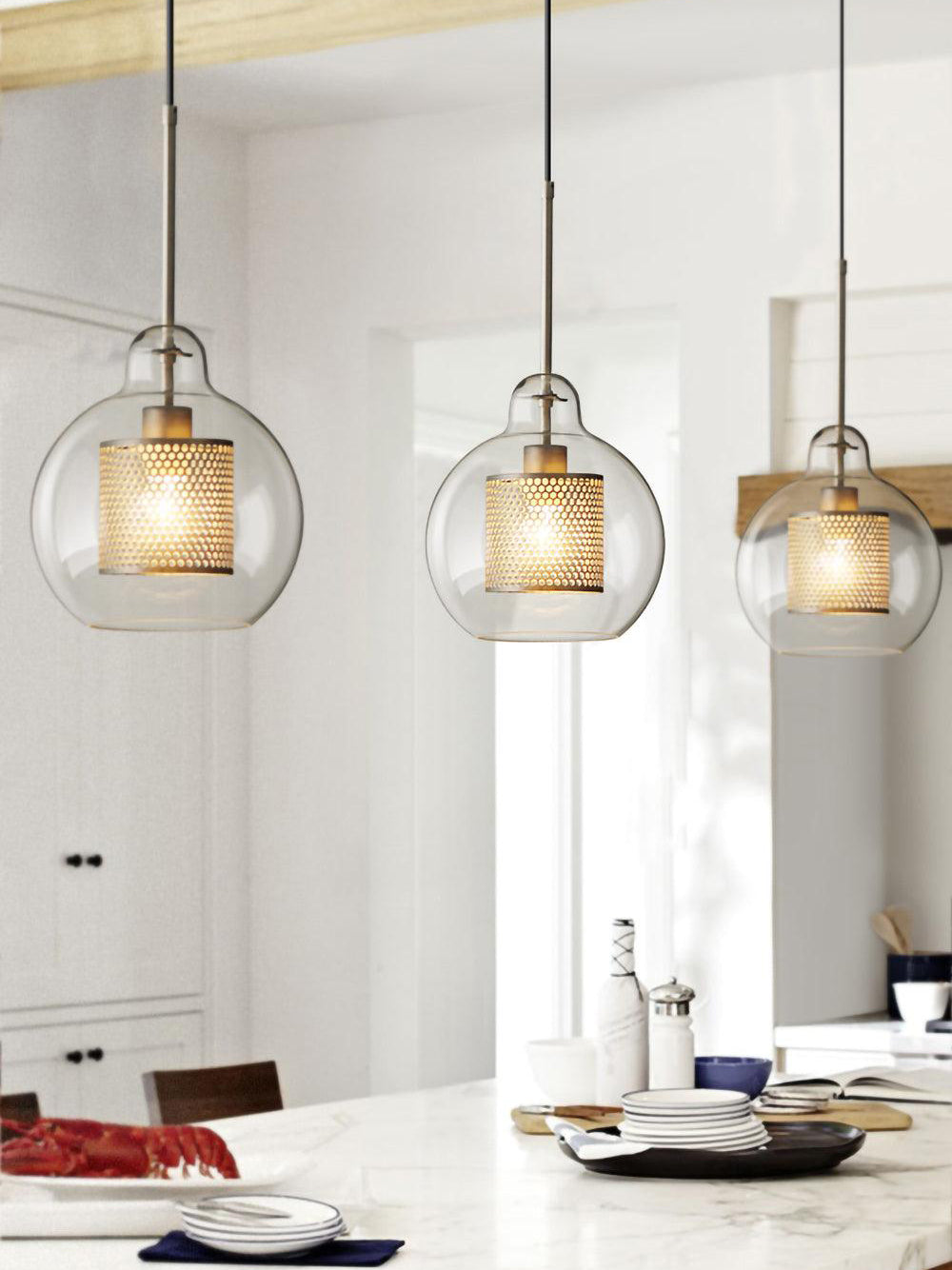 Glazen Hanglamp met Metalen Gaaskap Transparant Amber Zwart Goud 20-30cm Scandinavisch Design Eetkamer Keuken | Sansoti