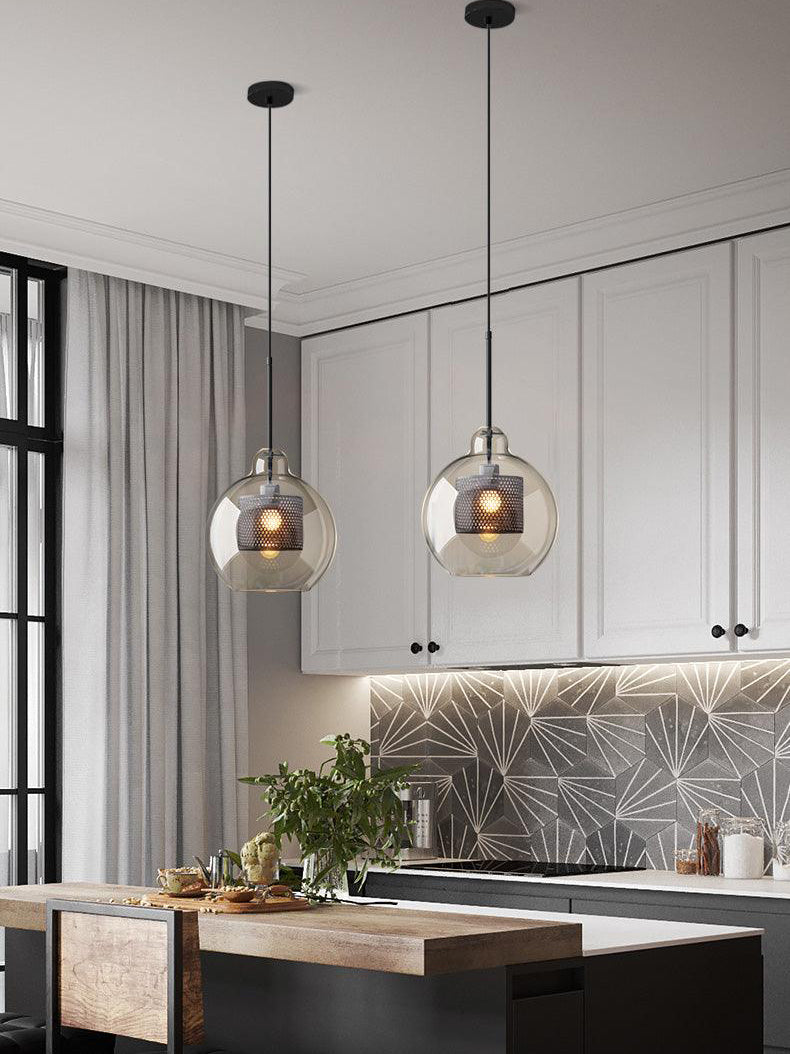 Glazen Hanglamp met Metalen Gaaskap Transparant Amber Zwart Goud 20-30cm Scandinavisch Design Eetkamer Keuken | Sansoti