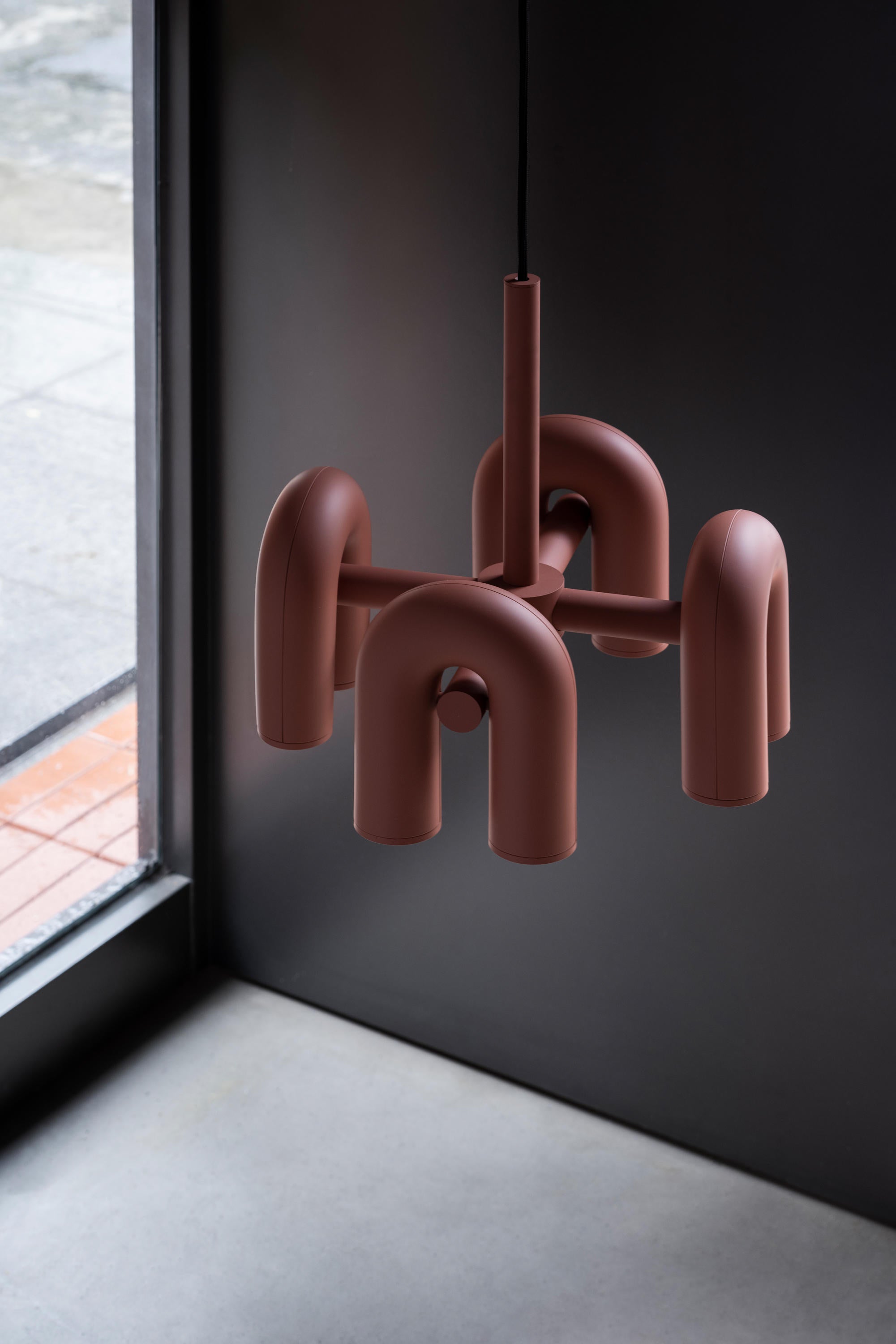 Modulaire Kroonluchter met U-Vormige Armen – Verstelbaar Design – Zwart, Grijs, Oranje of Blauw – 3, 4, 6 of 8 Lichtpunten – Modern Statement | Sansoti