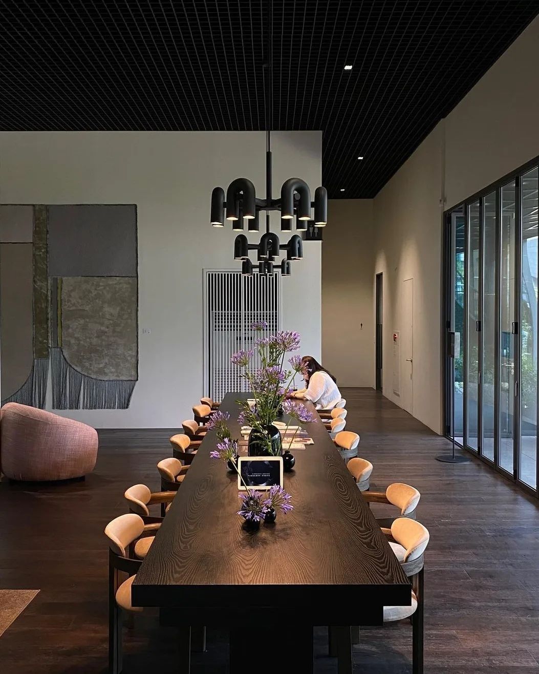 Modulaire Kroonluchter met U-Vormige Armen – Verstelbaar Design – Zwart, Grijs, Oranje of Blauw – 3, 4, 6 of 8 Lichtpunten – Modern Statement | Sansoti