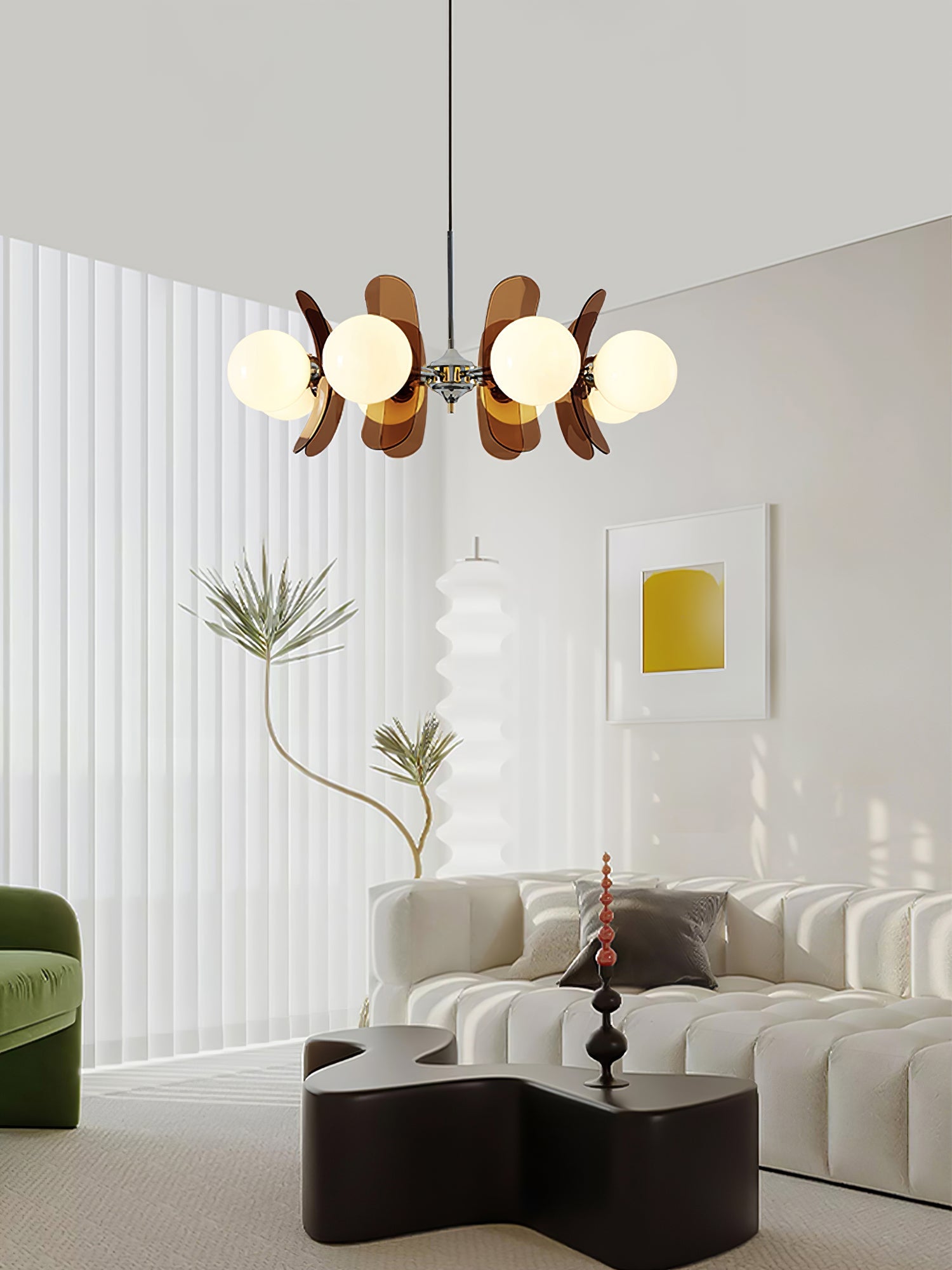 Moderne Sputnik Kroonluchter met Gekleurde Acryl Elementen en Witte Glazen Bollen – Design Hanglamp Meerdere Lichtpunten | Sansoti