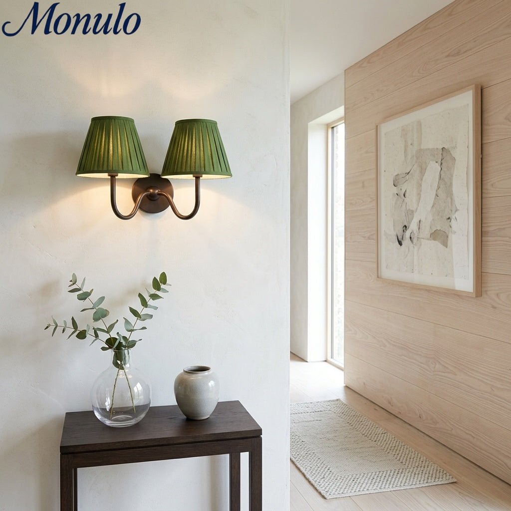 Wandlamp met Geplisseerde Stoffen Kap – Klassieke Verlichting voor Slaapkamer en Woonkamer | Sansoti