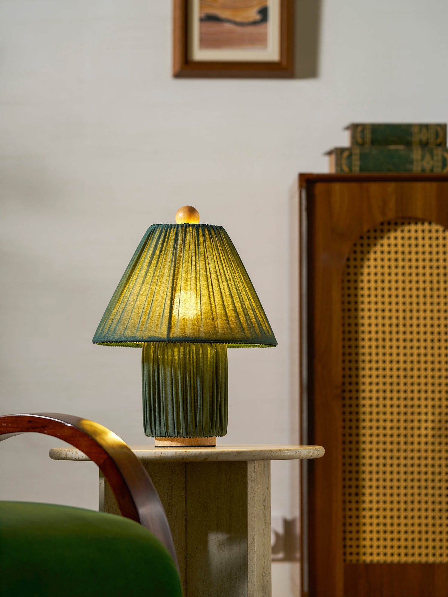 Retro Tafellamp met Geplooide Stoffen Kap – Warm Zacht Licht – Scandinavisch Minimalistisch Design voor Slaapkamer Woonkamer | Sansoti