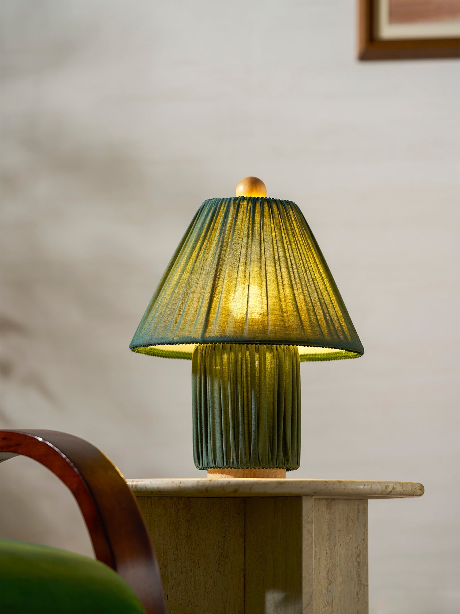Retro Tafellamp met Geplooide Stoffen Kap – Warm Zacht Licht – Scandinavisch Minimalistisch Design voor Slaapkamer Woonkamer | Sansoti
