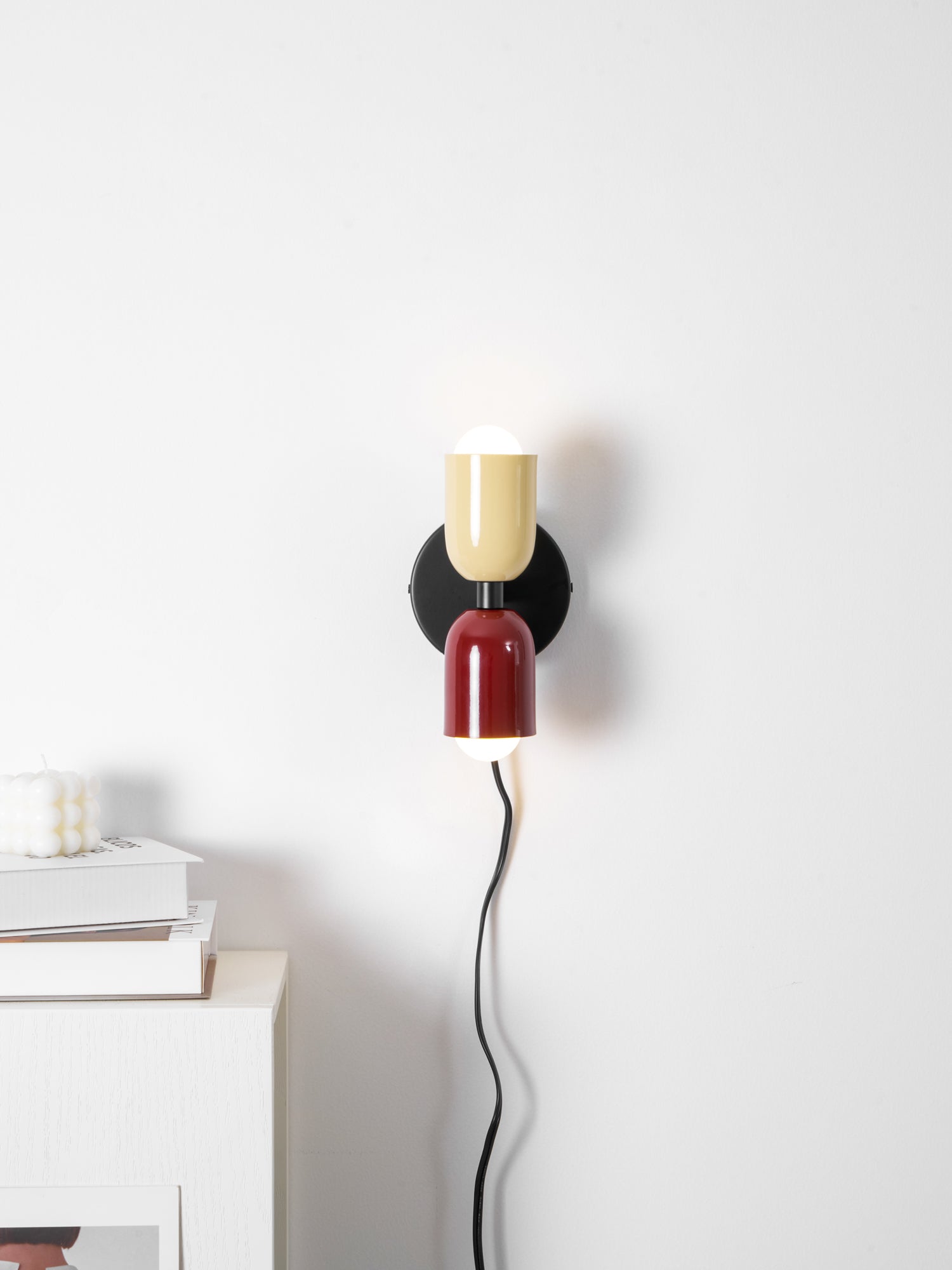 Dubbele Wandlamp met Stekker Lichtrichting Boven en Beneden Metalen Armatuur Gekleurde Kap E26 / E27 Fitting | Sansoti