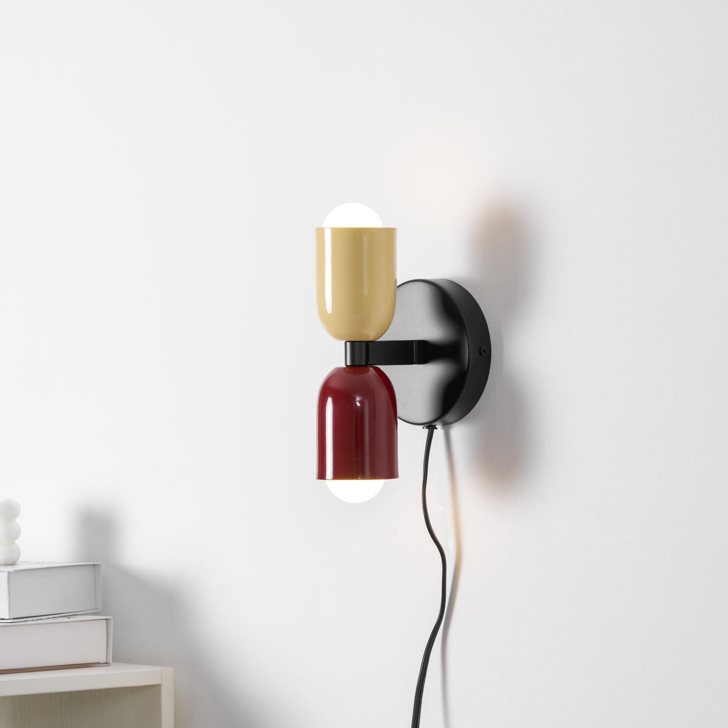 Dubbele Wandlamp met Stekker Lichtrichting Boven en Beneden Metalen Armatuur Gekleurde Kap E26 / E27 Fitting | Sansoti
