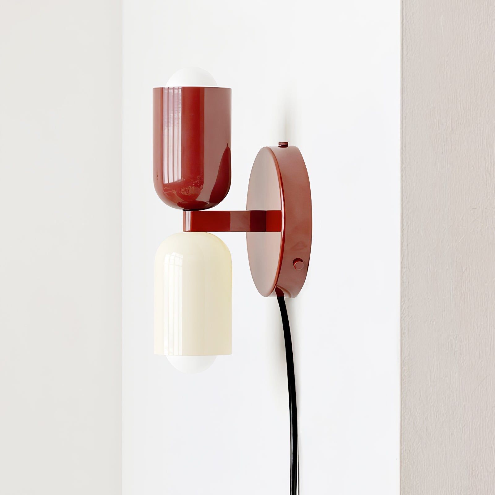 Dubbele Wandlamp met Stekker Lichtrichting Boven en Beneden Metalen Armatuur Gekleurde Kap E26 / E27 Fitting | Sansoti